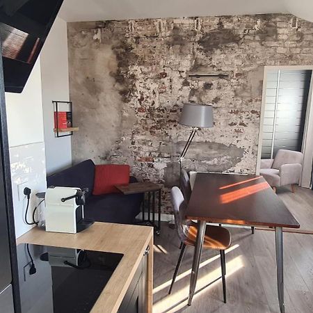 Le Fetilly Avec Parking Privatif Et Climatisation La Rochelle  Exterior foto